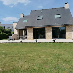 Hébergement de vacances Maison proche commerces, Cancale